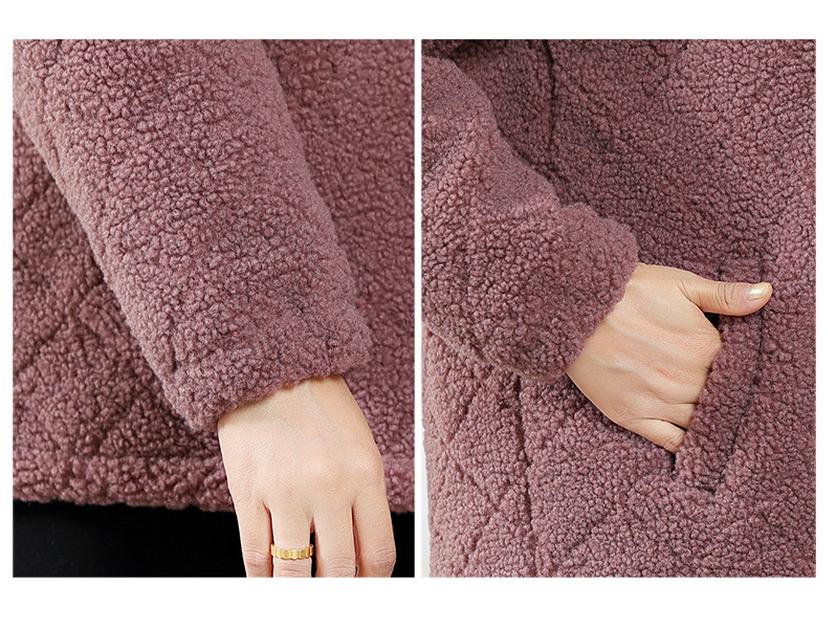 Mom's Autumn/Winter Velvet Hoodie: Thick, Short, Plus Velvet Jacket for Fashionable Middle-Aged and Elderly Women.