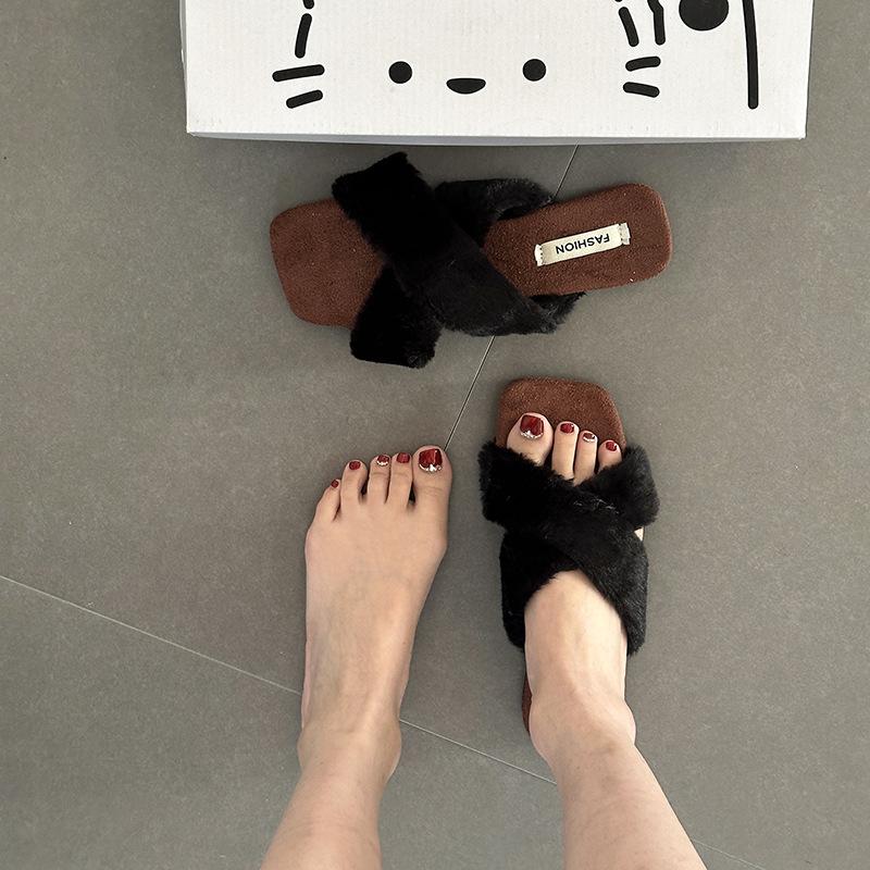 Fashion Cross-strapped Fluffy Slippers Women's Outer Wear Home Autumn and Winter French Niche Casual Temperament Simple Cotton Slippers