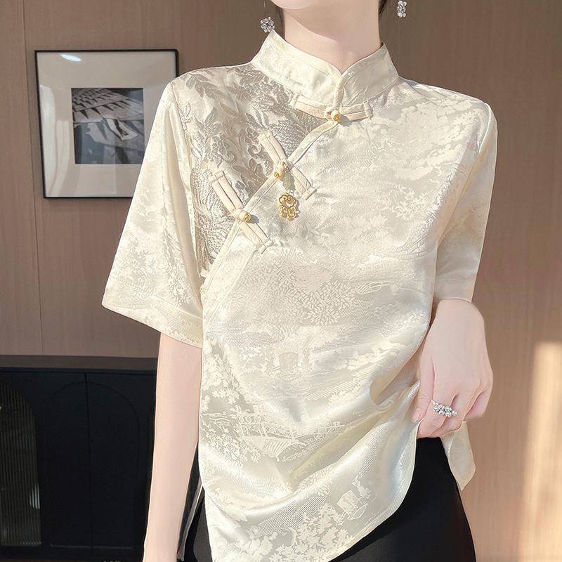 Contemporary Chinese Satin Mulberry Silk Short-Sleeve Stand-Up Collar Shirt with Pan Button Retro Design