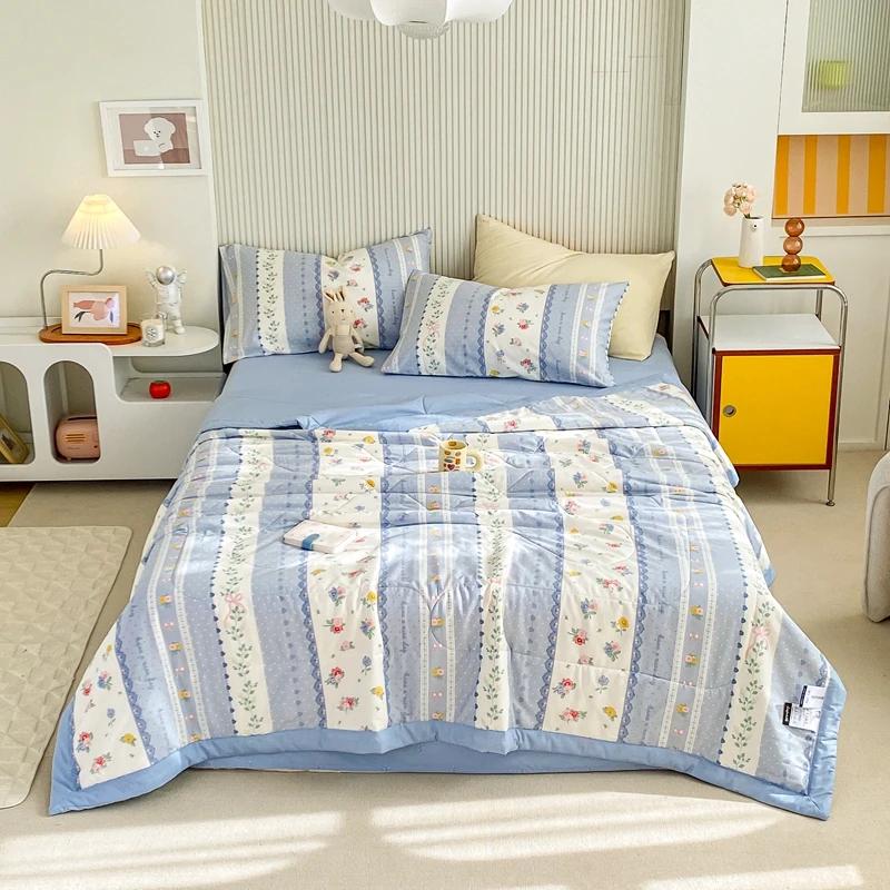 Fresh Floral Quilt 100% Cotton Flowers Print Air Conditioning Quilted Quilt Soft Breathable Lightweight Multifunction Blanket