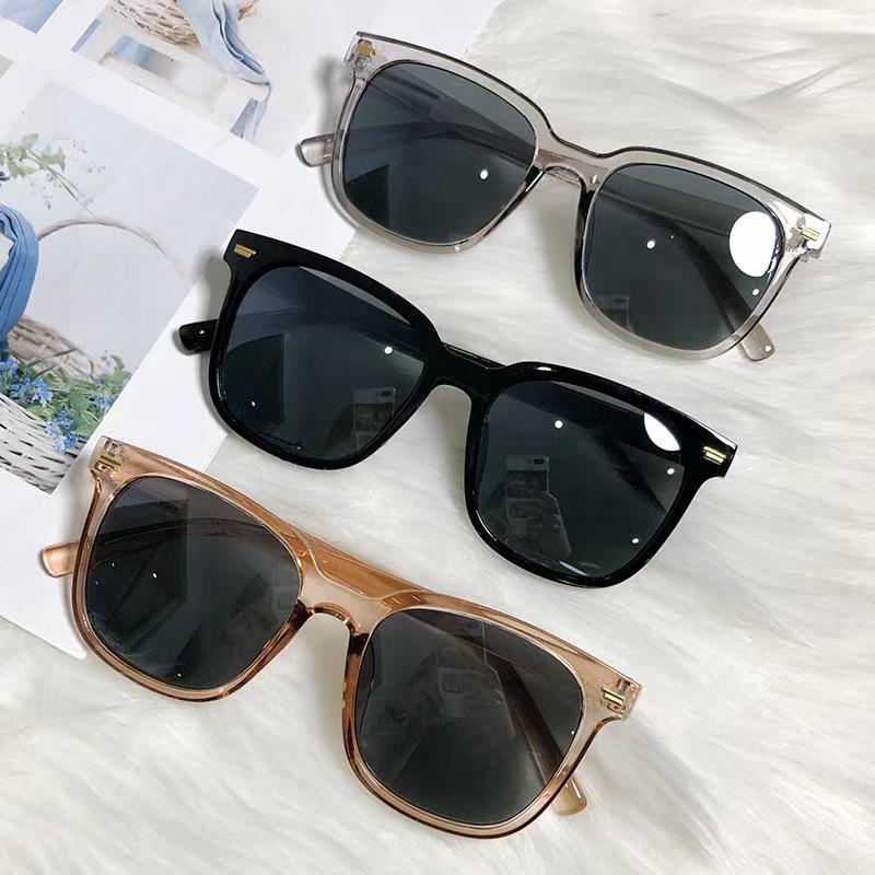 2025 Trendy Square Frame Sunglasses: Unisex Street Style & Fashionable Driving Eyewear