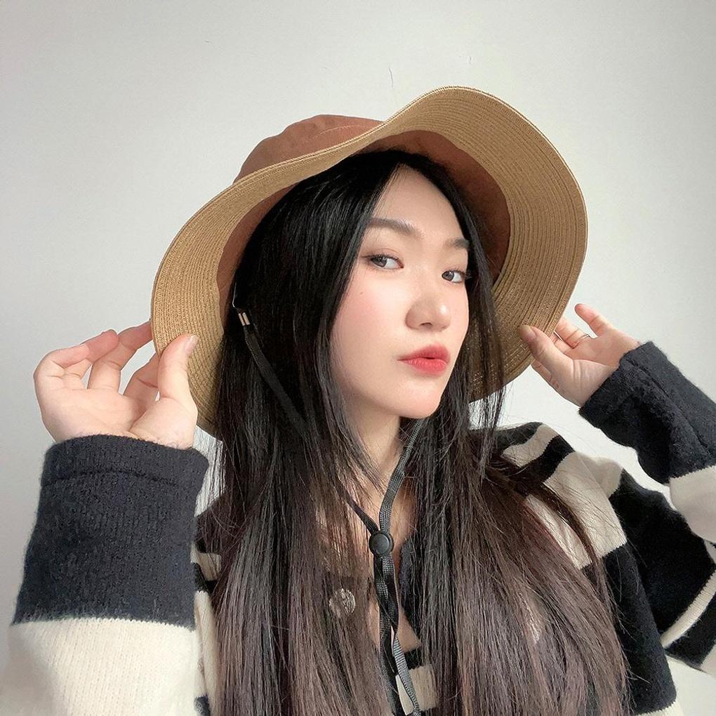 Velour Women's Bucket Hat (Brown)