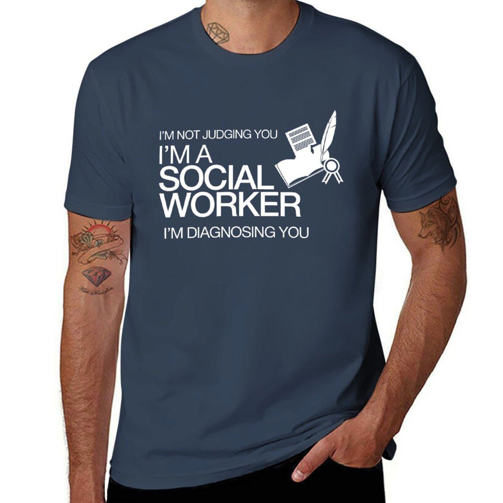 IM NOT JUDGING YOU IM A SOCIAL WORKER IM DIAGNOSING YOU TShirt Big and Tall Loose Fit TShirt S