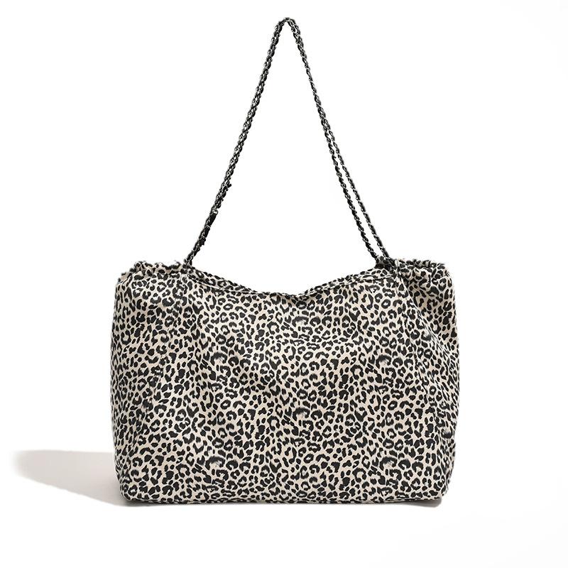 

Large Capacity Leopard Shoulder Bags 2025 Luxury Chian Nylon Tote Bags Fashion Commuter Travel Purse Handbags 30-49-15 CM