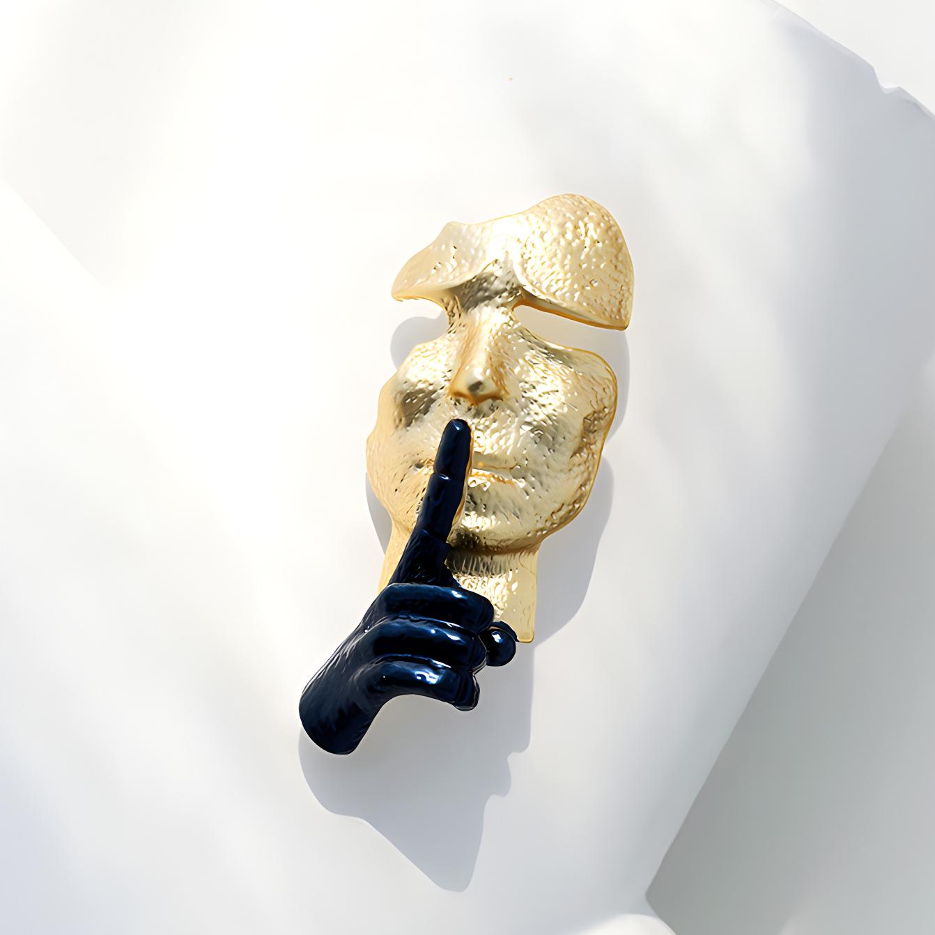 

Универсальная брошь: Креативный унисекс значок-маска для пиджаков