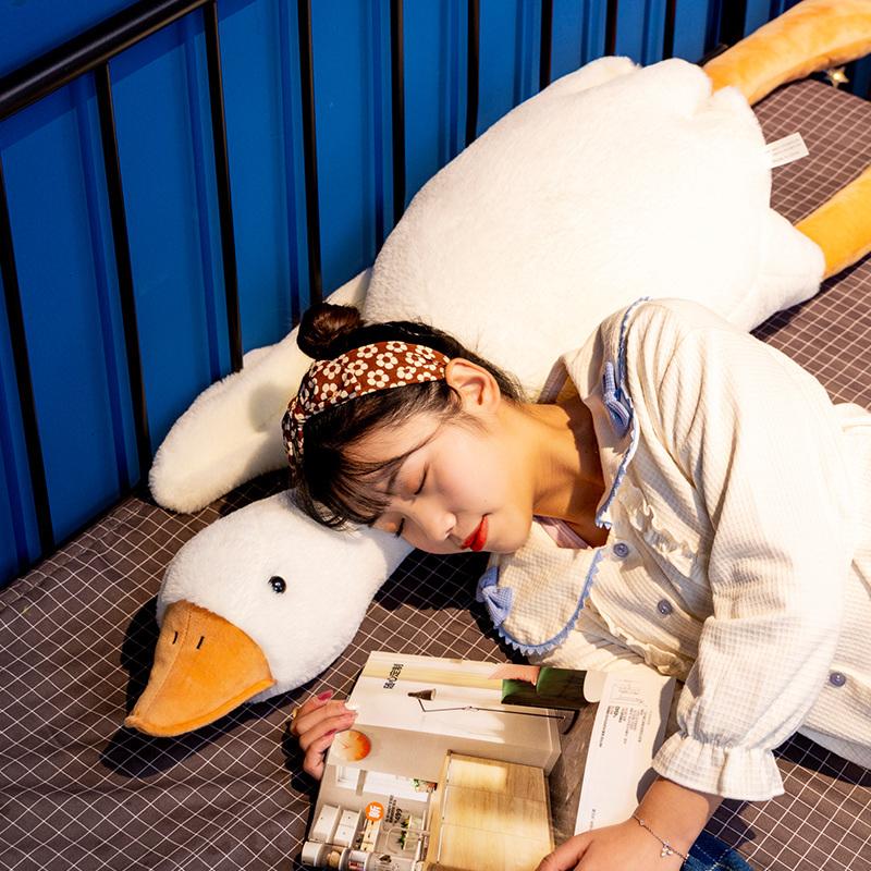 Classics Big White Goose Throw Pillow Fun Internet Famous Goose Plush Body Pillow Accompany Sleep Pillow Sofa Cushion Kids Gift