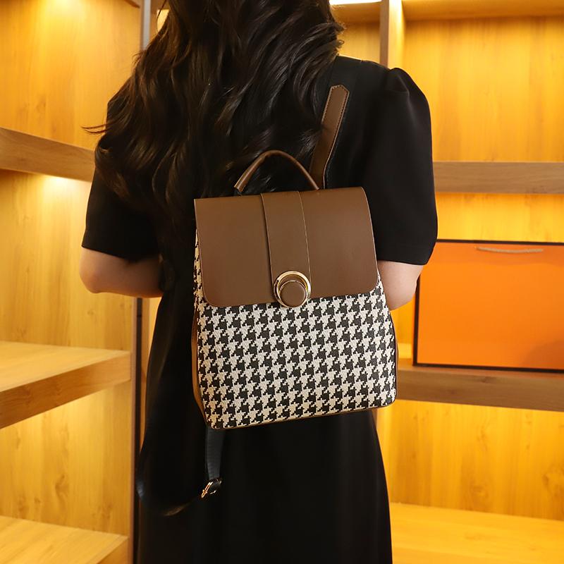 Plaid Commuter Backpack Female Desinvolte New Soft Leather Large Capacity Fashion All-Match Backpack