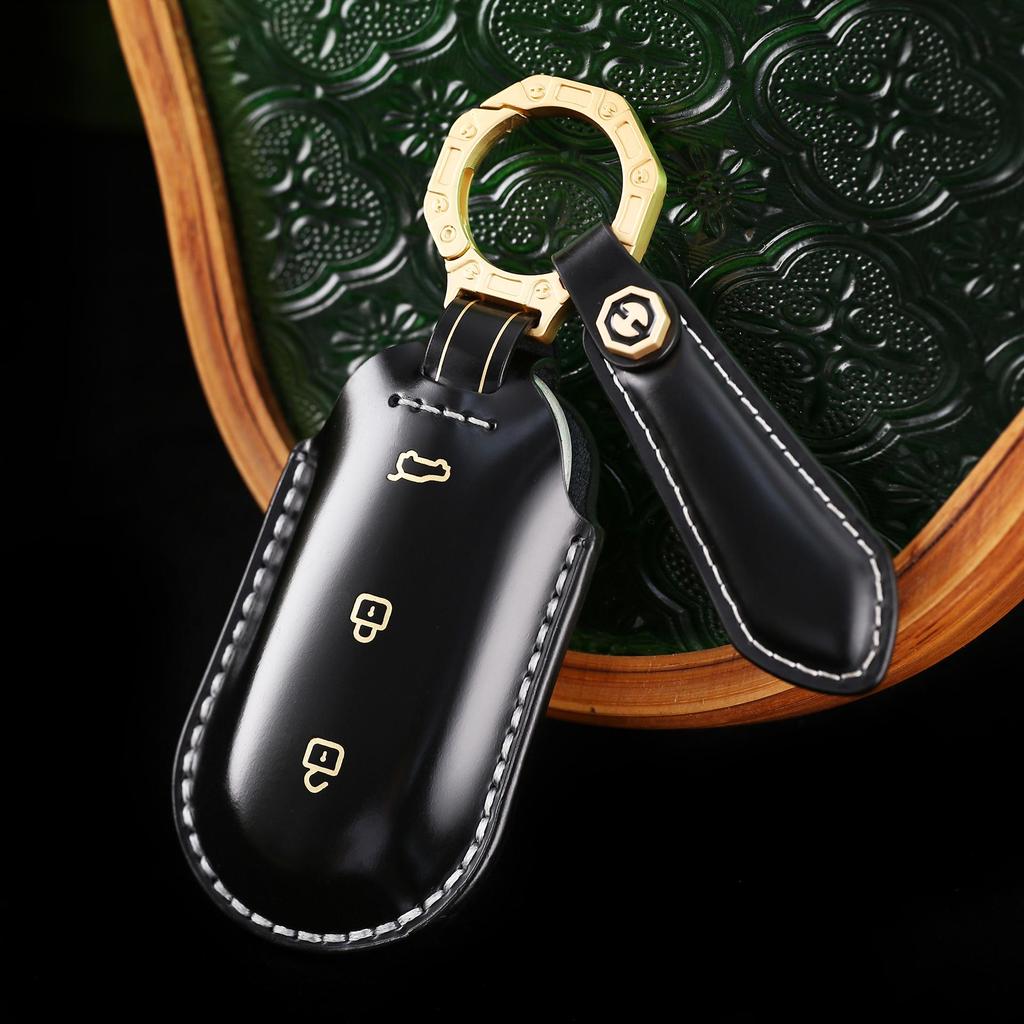 Premium Leather Car Key Cover for L7, L8, and New L9 – Elegant Interior Accessory