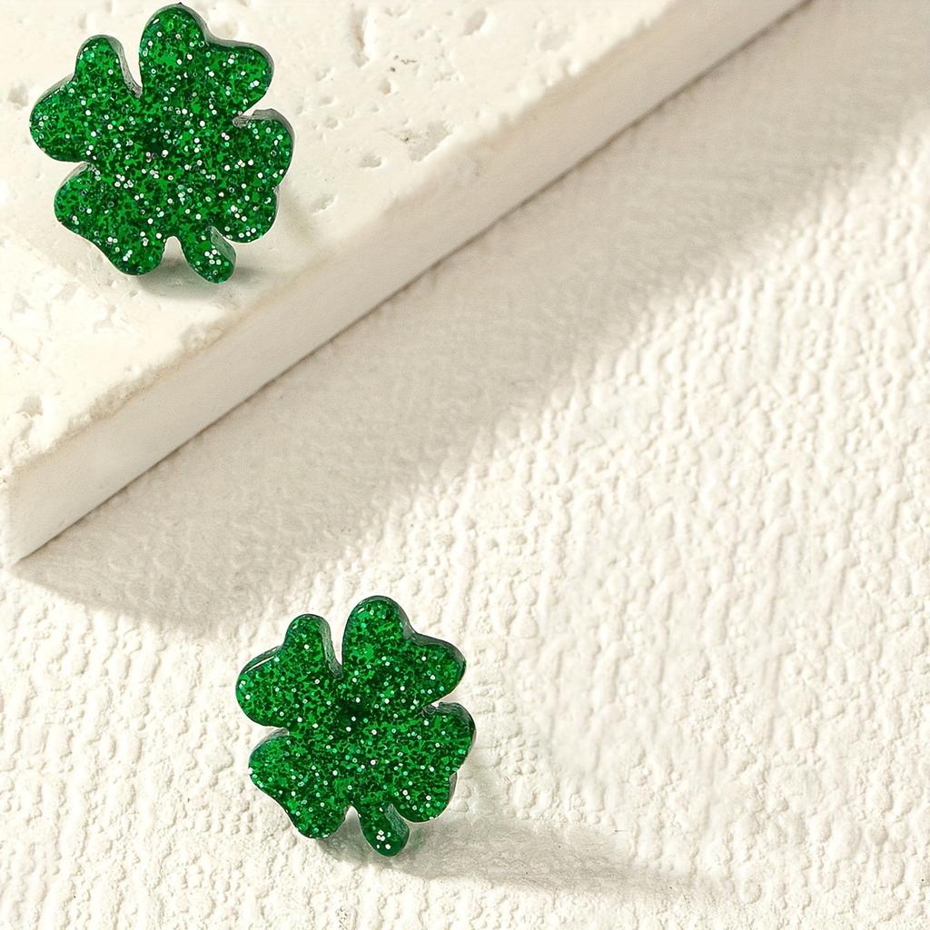 Green four-leaf clover stud earrings, summer small fresh acrylic material, daily commuting