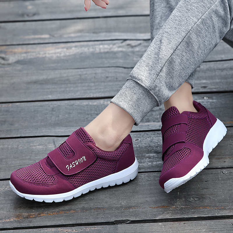 Home Black Sneakers Non-Leather Casual Open Shoes 2025 Footwear Social Male Shoe Hardloop Men's Loafers Summer Husband Tennis