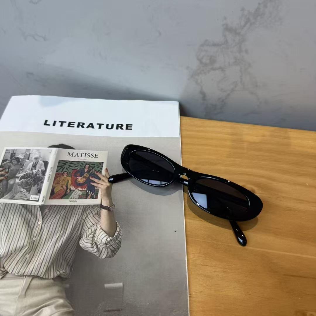 

Fashion Oval Sunglasses for Men Women Anti Glare UV Protection Party Club Show Stylish Sun Glasses