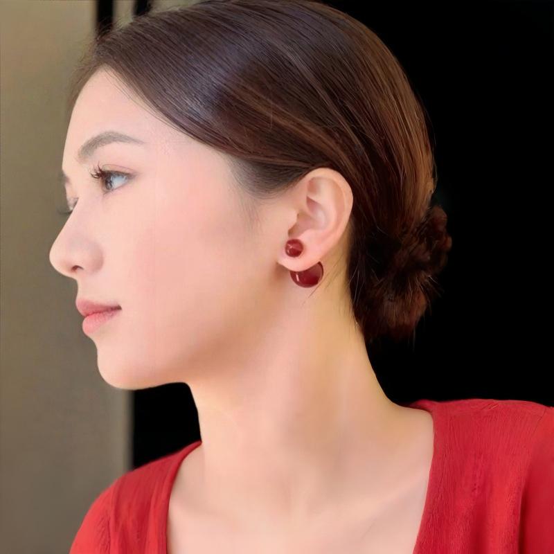 1 Pairs Versatile Imitation Pearl Earrings Minimalist Design Vintage Red Half Circle Earrings Elegant Classic Stud Earrings