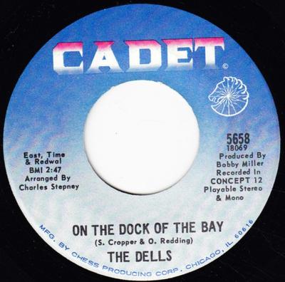 7palcová deska DELLS - On The Dock Of The Bay / When I'm I 5658 Cadet 1969 UK Soul/Funk Použitá