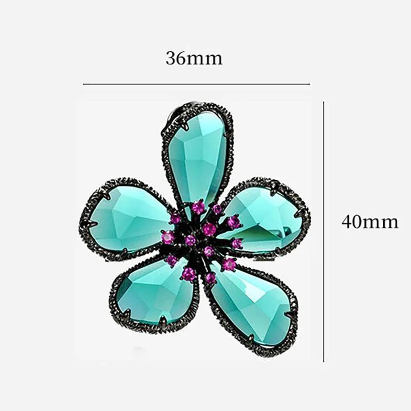 Fashion Luxury Crystal Flower Brooches for Women Corsage Lapel Pins Elegant Wedding Party Jewelry Accessories