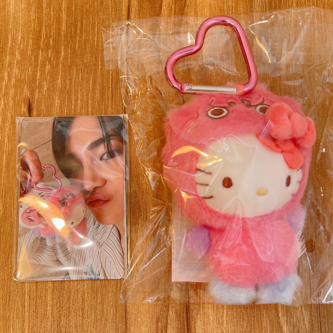 

[USED] Korea exclusive SHINee KEY x Hello Kitty plush keychain with trading card