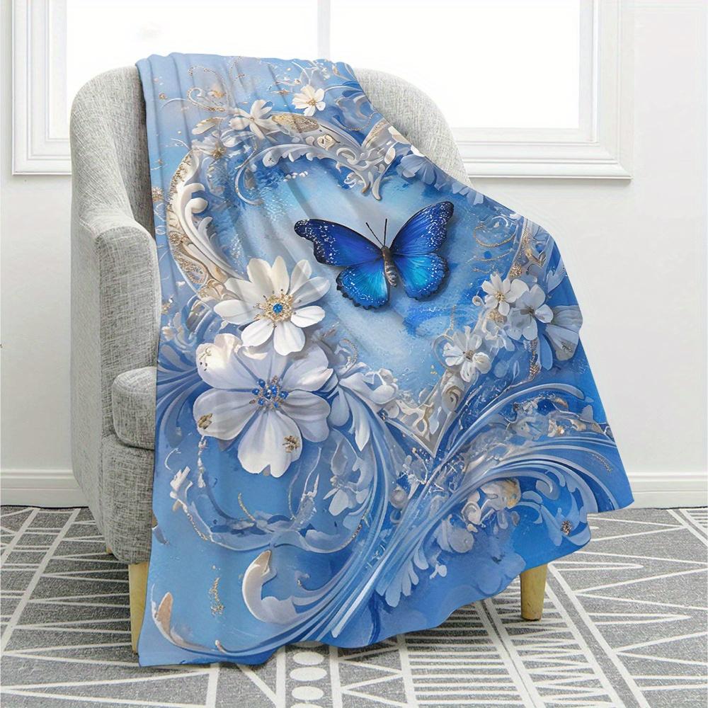 1pc Cozy Heart-Shaped Floral & Butterfly Print Flannel Throw Blanket - Soft, Warm, and Machine Washable for Couch, Bed, Office,