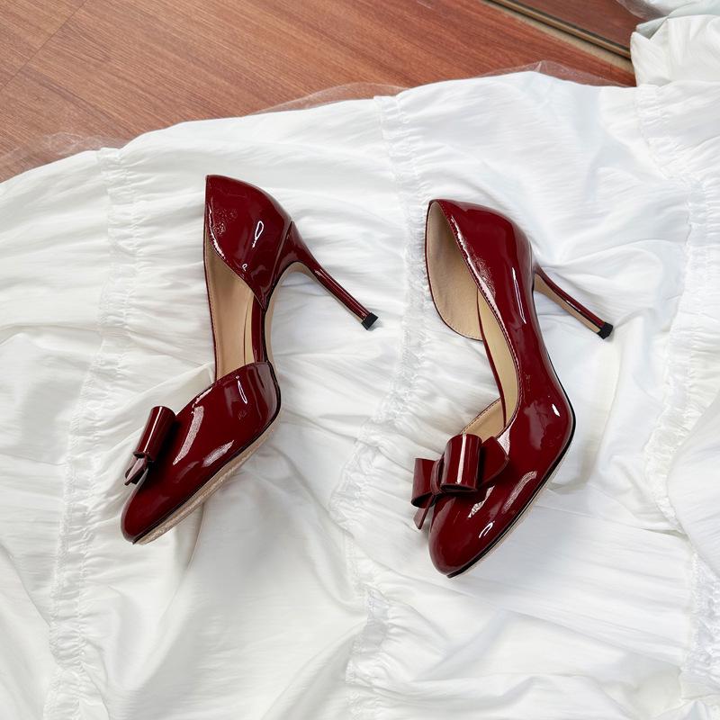 Patent Leather Nude High Heels: Round Toe with Bow, Side Cut, Shallow Mouth, Petite Fit for Women