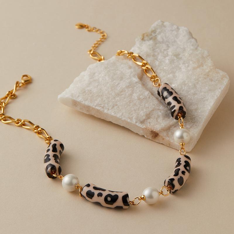 Leopard Print Elegant Pearl Retro Clavicle Necklace For Women