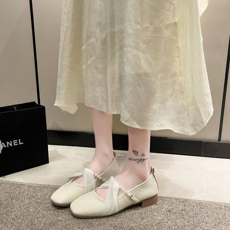 Square head low heel late evening breeze gentle lady French Mary Jane shoes shallow mouth flat sole shoes women's 2025 summer new