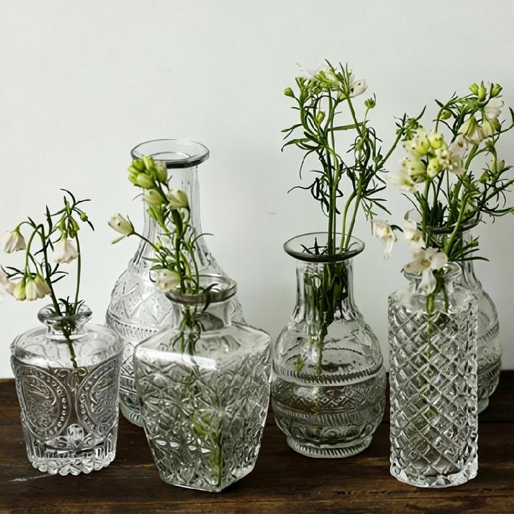 12Pcs Glass Bud Vases Small Vases for Centerpieces Mini Flower Vases Bulk for Rustics Wedding Home Table Decorations