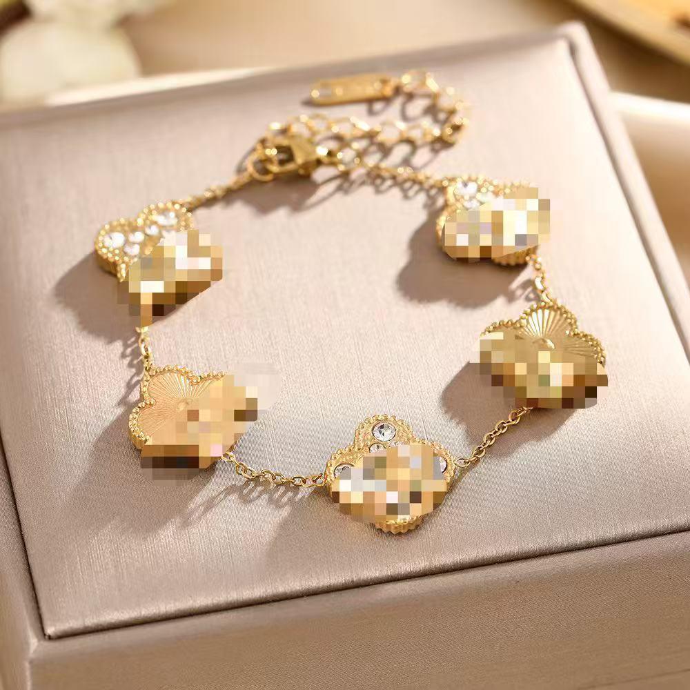 Luxe Titanium Staal Vierbladig Klaver Armband in Koreaanse Stijl met Ingelegde Diamanten voor Vrouwen - Kleurvast