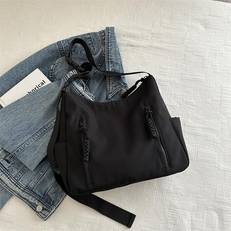 2024 Новая корейская повседневная сумка-тоут Красивая персонализированная большая вместительная сумка через плечо чёрный