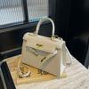 Ny high-end ensfarget lås, bærbar enkel skulder skrå crossbody trendy dameveske