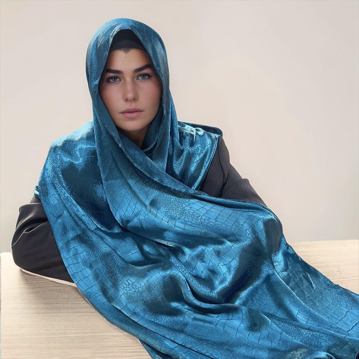 

Malaysia s new imitation silky satin jacquard crocodile pattern long towel, women s shawl bag head cover 70*170CM