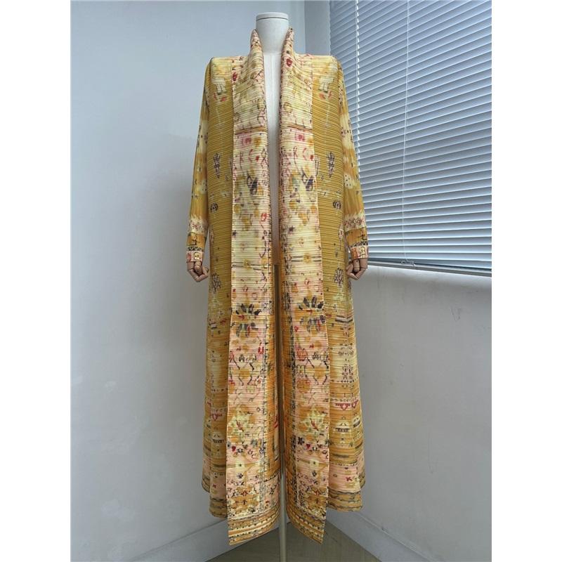 Long Gown Pleated Fall Models Versatile Trench Coat Coat Cape Print Women's Fashion