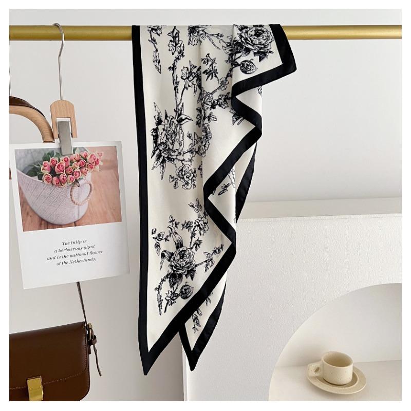 Women S Floral Printed Triangle Scarf Lightweight Sun Protection Versatile Shawl