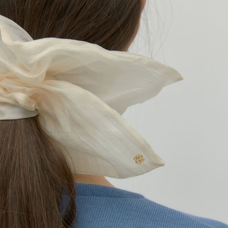 DEPOUND Oganza Square Scrunchie - Ivory