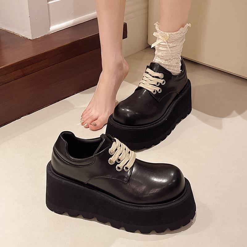 

Маленькие кожаные туфли на толстой подошве, увеличивающие рост, женские, осенние новинки, с большим носком, на танкетке, одинарные туфли, из мягкой кожи, повседневные туфли на платформе 40 чёрный