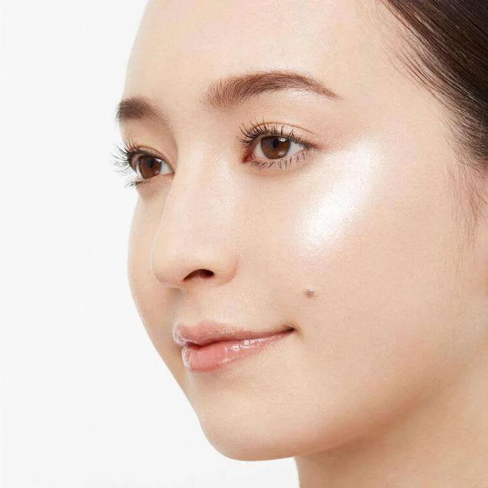 Shiseido Oraduu Prism Illuminator