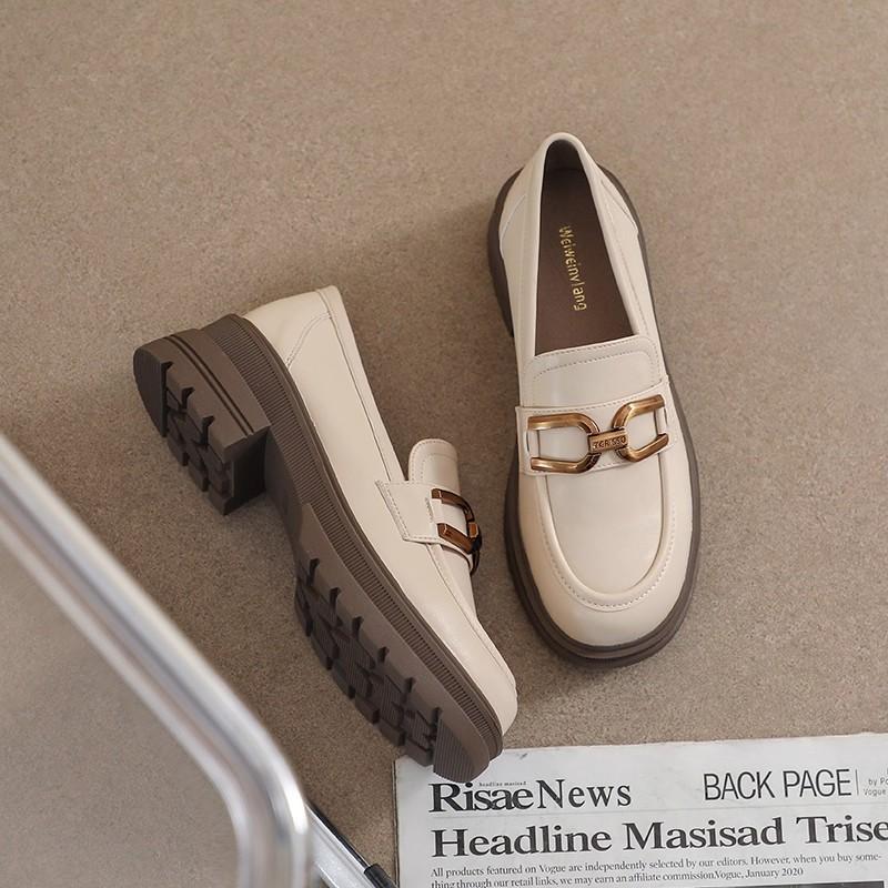 Niche British Style Small Leather Shoes Women's Spring 2025 New Casual Metal Buckle Versatile Platform Loafers Tide