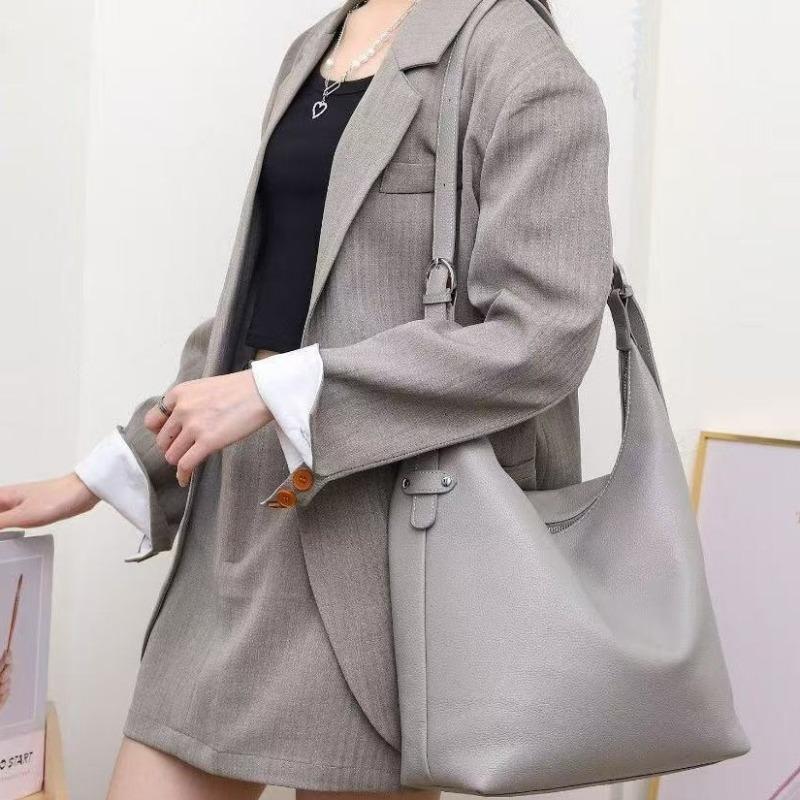 Leather Shoulder Bag Large Capacity Autumn and Winter Leisure Commuter Tote Bag Simple Texture Messenger Bag Women's Bag