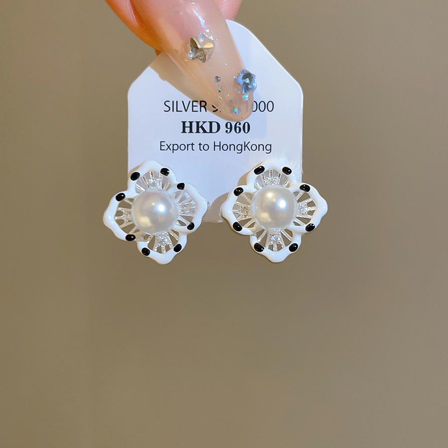 Silver Needle Zirconia Pearl Enamel Polka Dot Flower Stud Earrings - Fashionable and Cute Women's Accessories