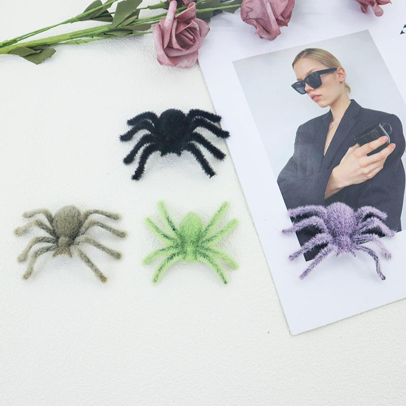 1 Stück Realistische 3D Beflockung Schwarze Spinne Lustiges Halloween Plüschspinnenmodell Cartoon Künstliche Spinne Bar Party Dekoration