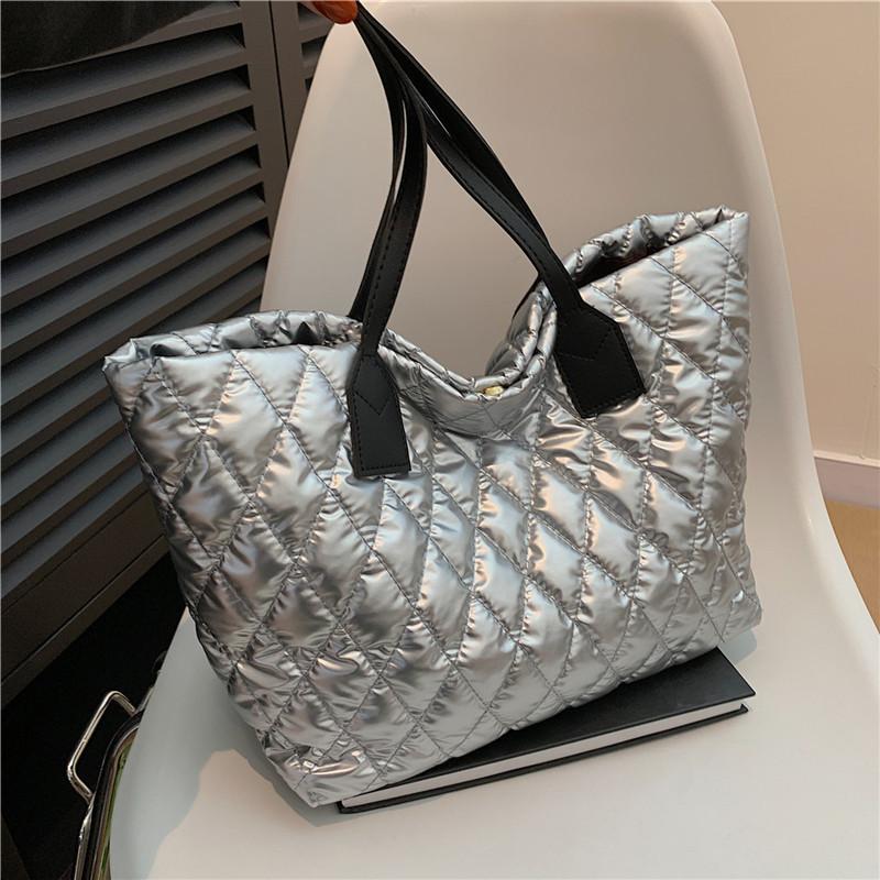 Large Capacity Fashionable And Versatile Foreign Style Summer Handbag Women'S Shoulder Handbag Tide