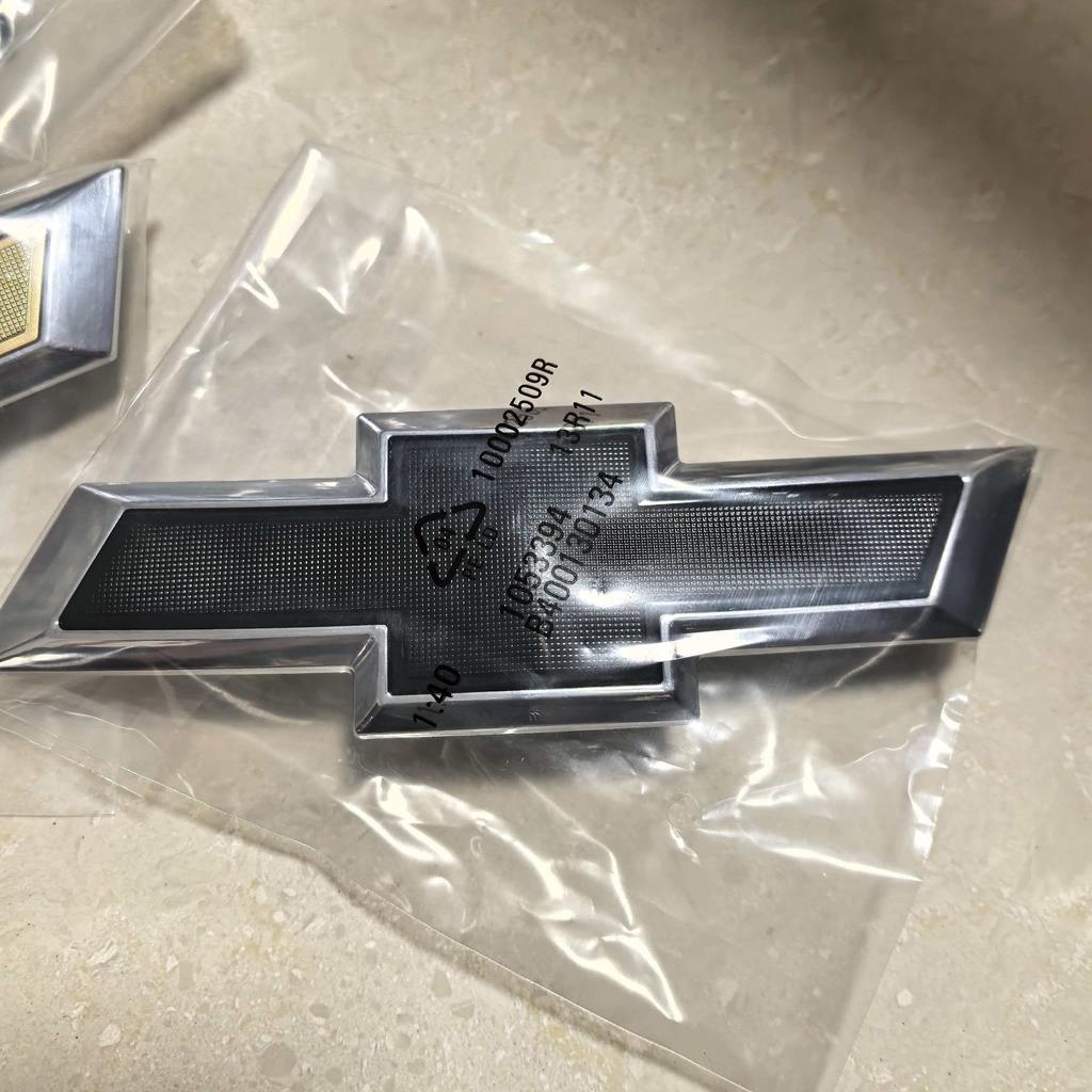 1pcs Front Grille Bowtie Emblems for Chevrolet Spark 2013 2014 2015
