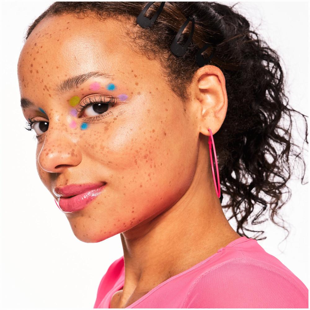 Essence Baby Got Holo Glow Illuminator Stick - 