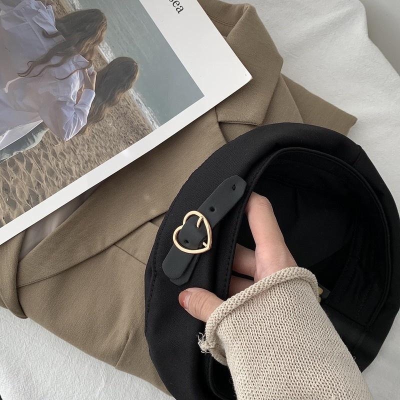Hat Female 2022 Fashion Thin Metal Star Black Beret Breathable Painter Hat Temperament Fashion Octagonal Hat