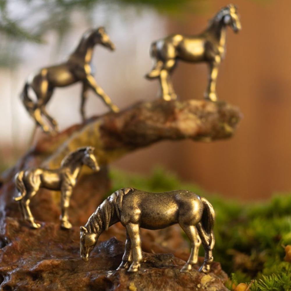 Antique Brass Solid Long Tail Horse Figurine Miniature Feng Shui Ornament Copper Zodiac Animal Mini Desktop Decoration Craft New