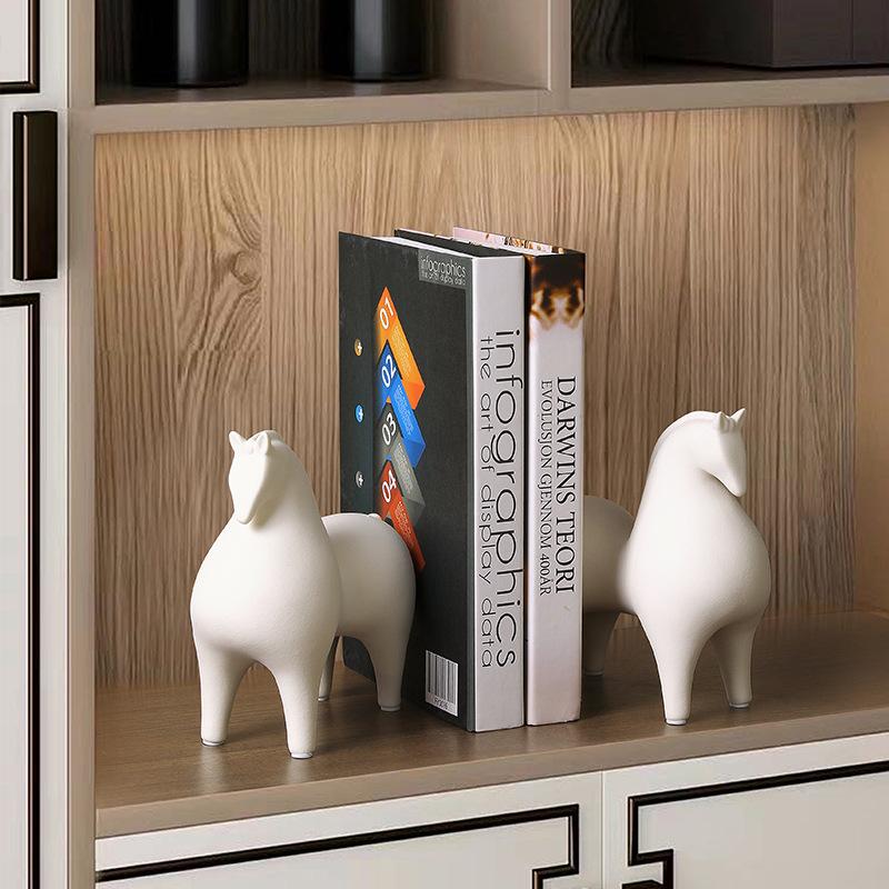 Tangma Ceramic Ornaments Horse To Successfully Attract Wealth Animal Crafts Work Wine Cabinet Living Room Unique Fine Tabletop Decoration
