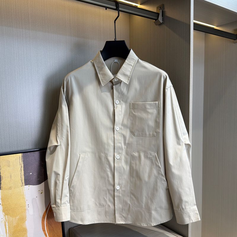 And American Workwear Style Long-Sleeve Shirt for Men with Multiple Pockets, Functional Outdoor Water-Resistant Casual Shirt, Solid Color Jacket