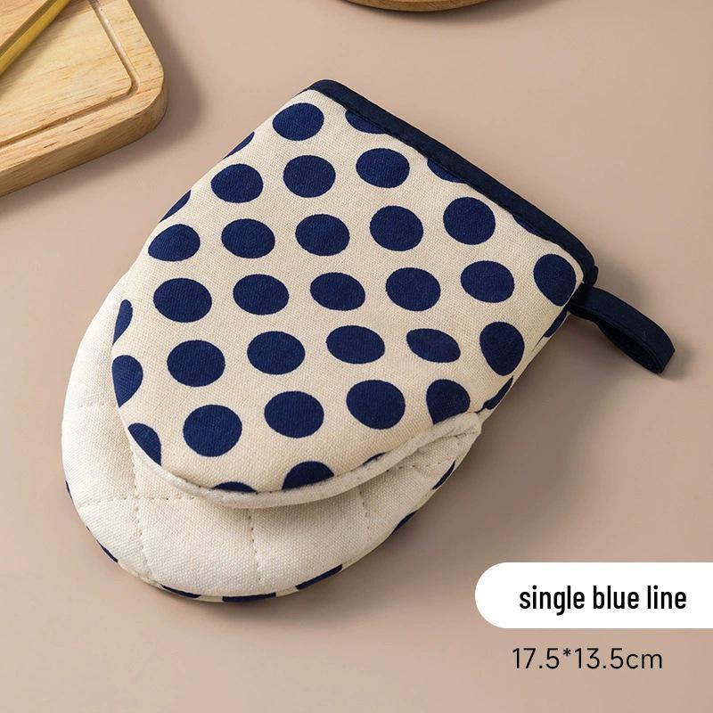 Thickened Cotton Polka Dot Oven Gloves - Anti-Scald & Heat Resistant