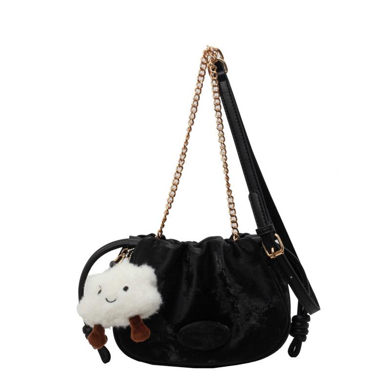 

Cloud Underarm Bag Women s New Versatile Pleated Shoulder Messenger Bag чорний