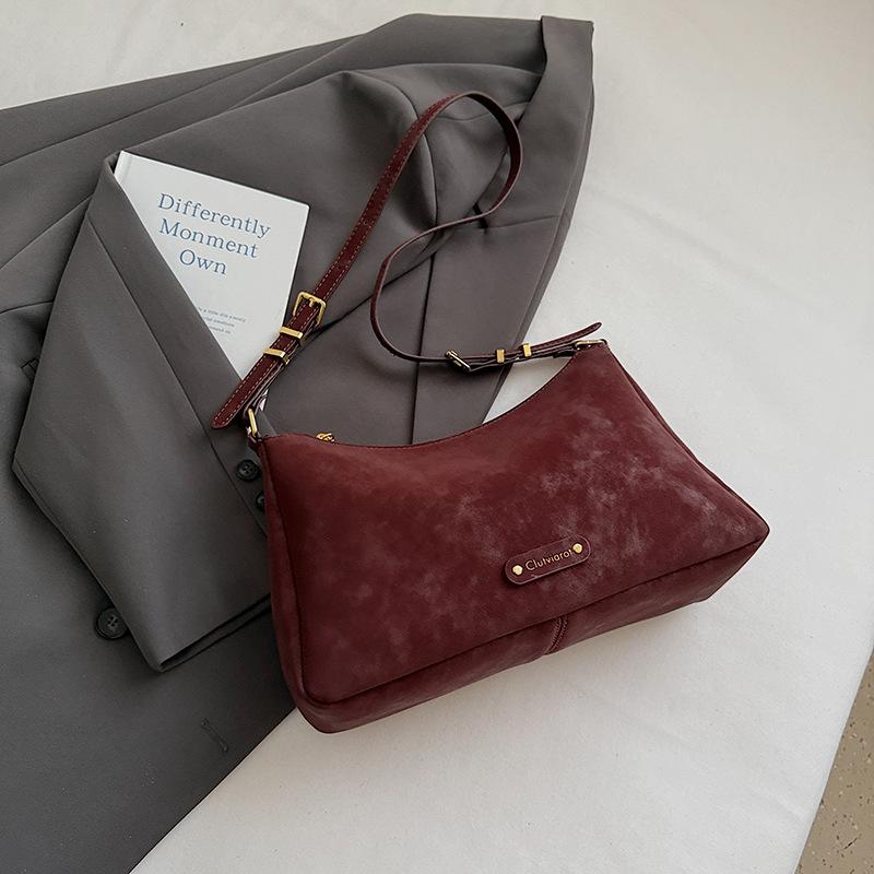 Fashion underarm small square bag women s new atmospheric light luxury niche high value single shoulder messenger bag