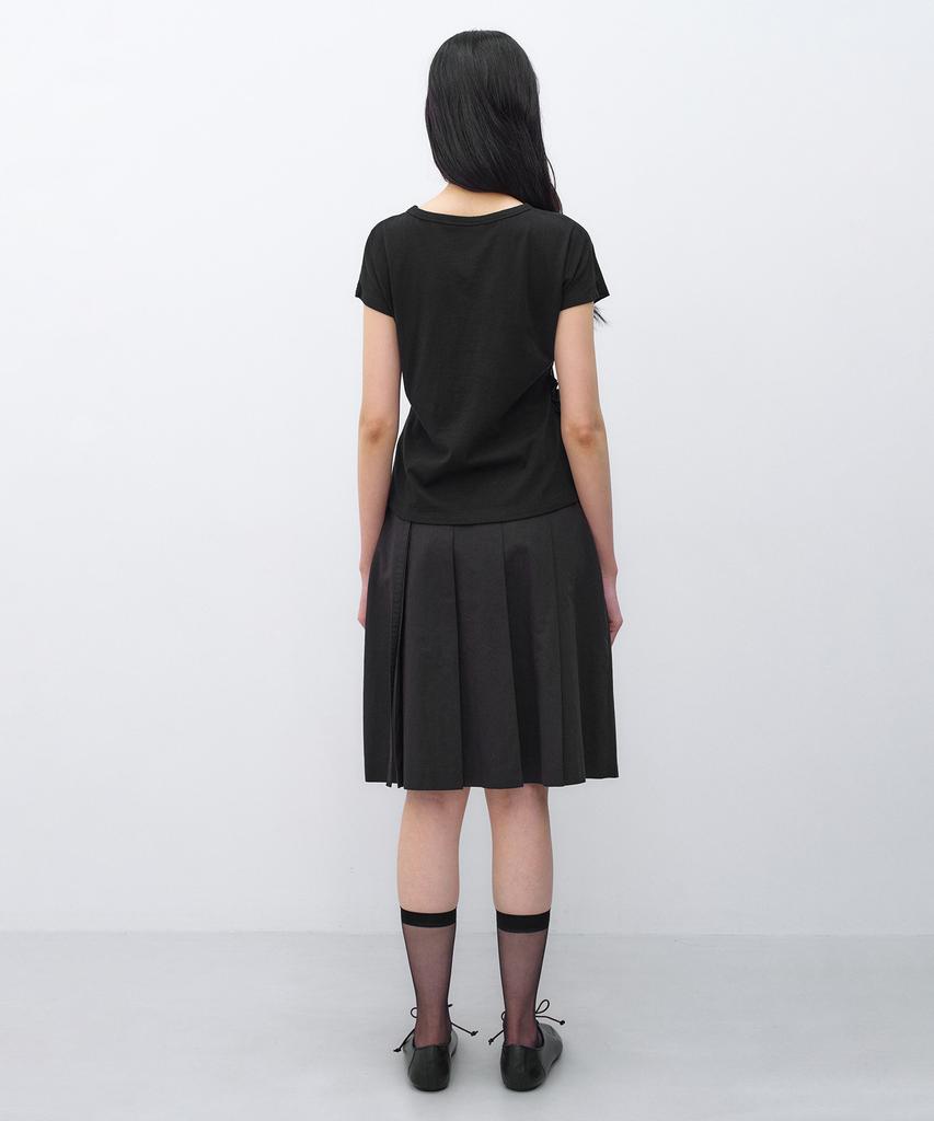INSILENCE WOMEN Frill Strap Pigment Top Black