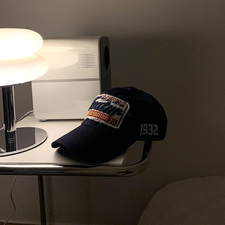 

Вуличний старий сенс Англійська бейсболка, модна коротка криса, велика окружність голови, що показує обличчя, маленька жіноча кепка з вишивкою Adjustable Темно-синій