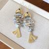 New Chinese carp shell pendant, ear hook, retro fashion temperament, versatile earrings, light luxury and high-end earrings.